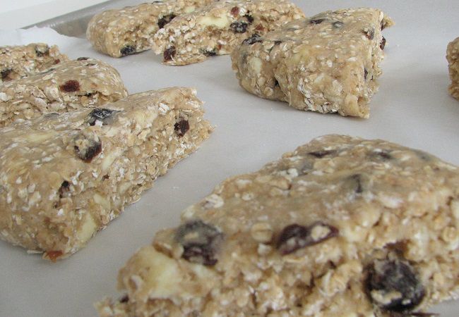 Cinnamon Raisin Oatmeal Scones