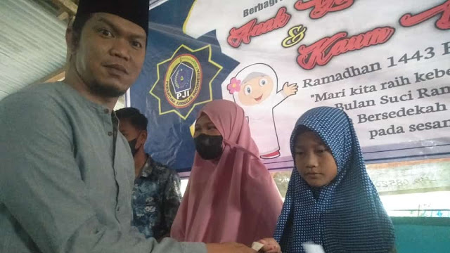 Sekcam Kalianget Penuhi Undangan PJI Sumenep Saat Santuni 50 Anak Yatim di Desa Kalianget Barat 