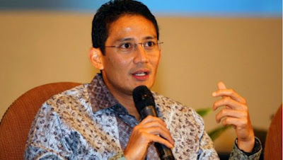 SANDIAGA MENGALIHKAN KESALAHAN DALAM MELANGGAR PERATURAN LALULINTAS