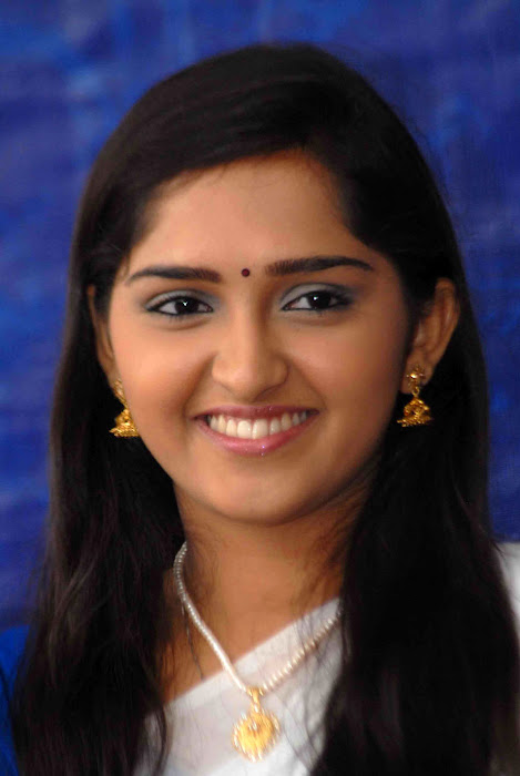 sanusha hot images