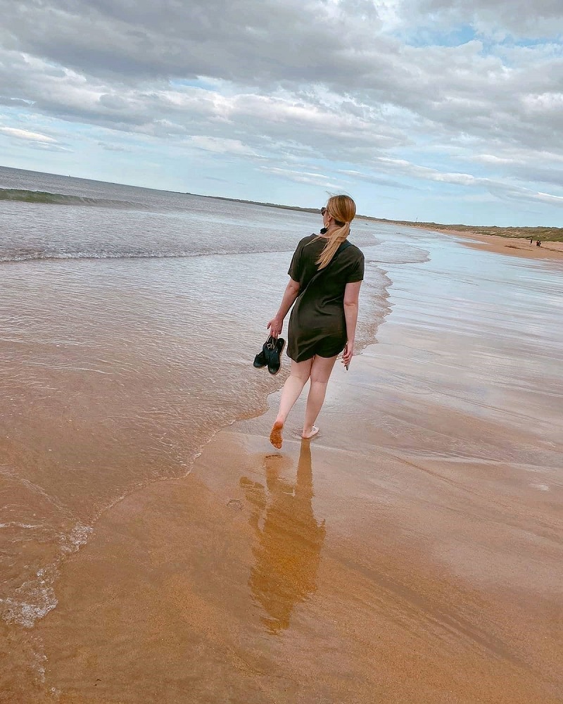 Walking barefoot on Fraserburgh beach