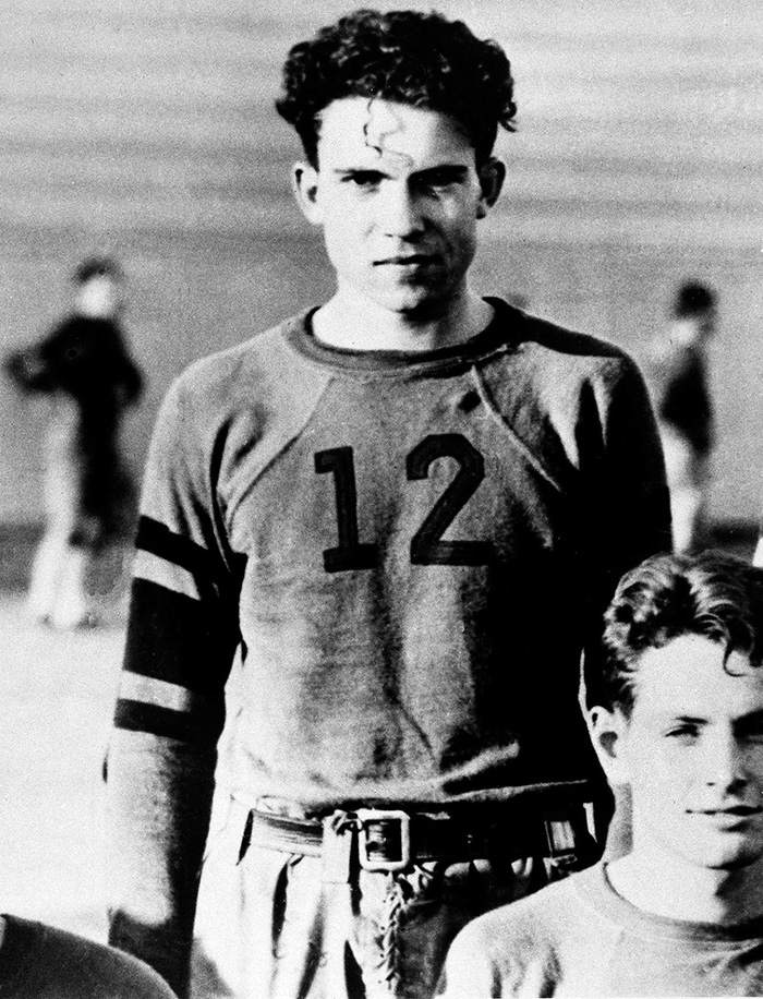 30 Pictures Of World Leaders In Their Youth That Will Leave You Speechless - Richard Nixon Is Shown As A Member Of The Whittier College Football Squad In Whittier, CA, 1930s