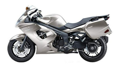 2011 Triumph Sprint GT Image