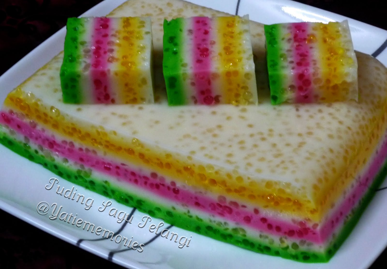 Sinar Kehidupanku**~::: Puding Sagu Pelangi