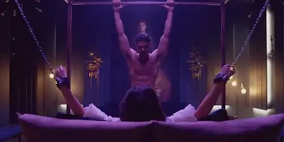 365 Days Bedroom Scene