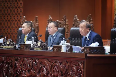 DPR RI
