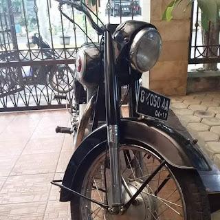 Motor bau tanah klasik dijual BSA Klasik Titipan Bos Motor bau tanah klasik dijual BSA Klasik Titipan Bos..