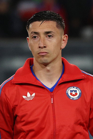 Rodrigo Echeverría en partido ante Paraguay, Clasificatorias Mundial 2026, 16 de noviembre de 2023