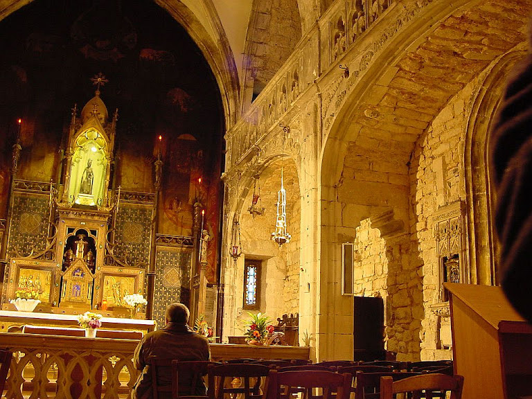 Interior do santuário de Rocamadour