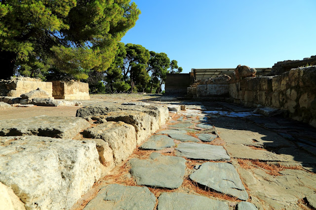 the Palace of Knossos