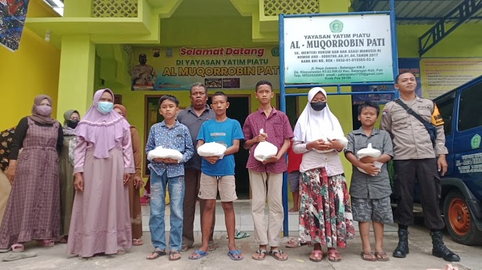 Peduli Polri Kapolsek Batangan Bhaksos Bagikan Sembago ke Kaum Dhuafa dan Yatim Piatu