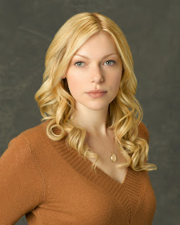 Laura Prepon photo