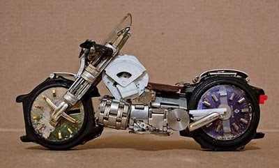 Motorcycles-made-from-old-watches-16.jpg (400×241)