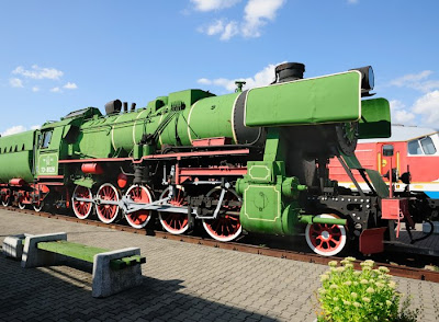rails locomotive