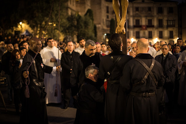 Viernes Santo :: Canon EOS5D MkIII | ISO800 | Canon 50mm | f/2.0 | 1/15s