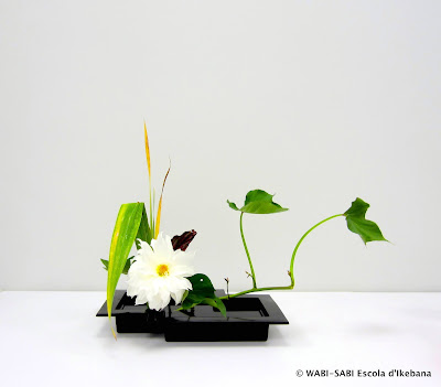 Ikebana-jiyuka-freestyle-wabisabi-escoladikebana