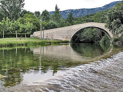 PLAYA  FLUVIAL  ARTAVIA  NACEDERO UREDERRA  BAÑARSE