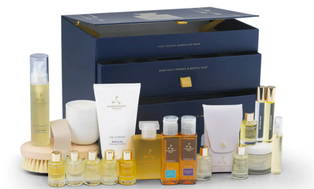 Aromatherapy Associates Moments To Treasure Chest of Self-Care