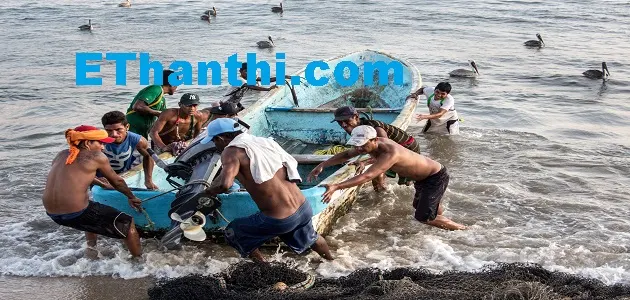 இலங்கை கடற்படையிடம் சிக்கிய மீனவர்... தற்கொலை முயற்சி !