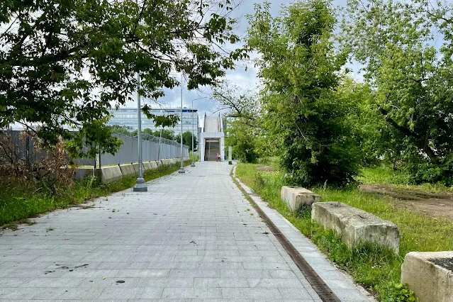 1-й Волоколамский проезд, дворы, пешеходный мост над путями МЦК