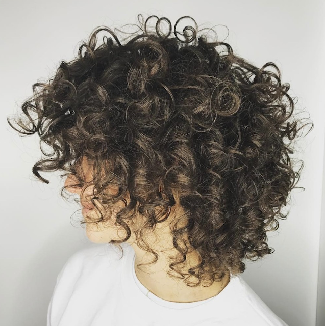 medium curly layered hairstyles 2019