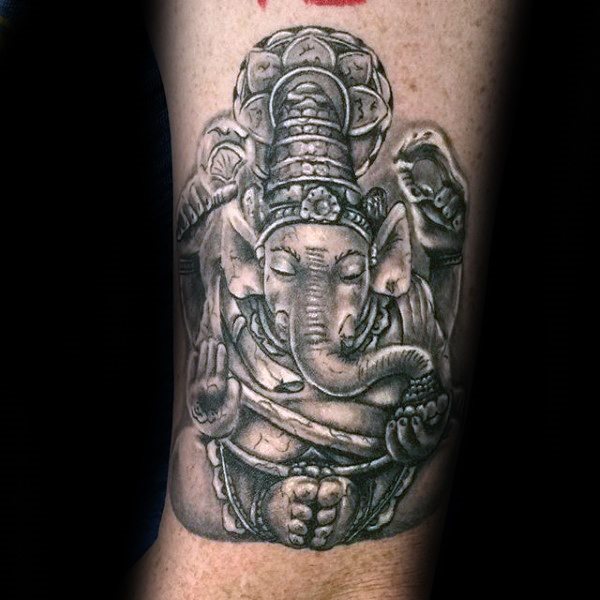 Tatuagem Ganesha: 60 ideias masculinas