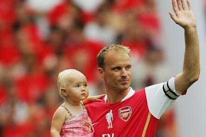 Dennis Bergkamp  Pension Bersama Klub Arsenal