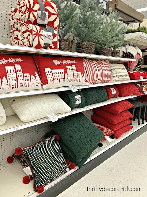 Cable knit pillows for Christmas 