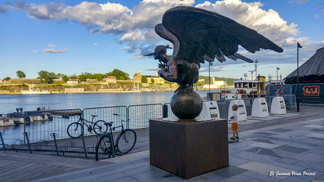 Esculturas de Jorge Marín en Oslo - Noruega, por El Guisante Verde Project