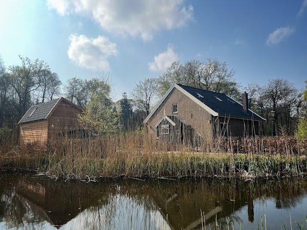 Gebouwtje met opschrift 'Gebedsverhoring', Warnsborn