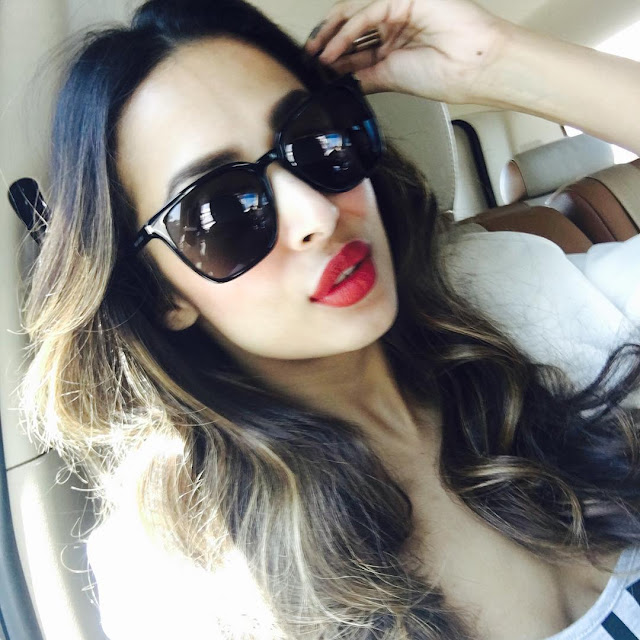 malaika-arora-gorgeous-face