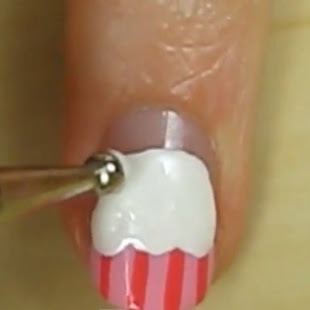 How-to-Make-Cupcake-Nail-Art