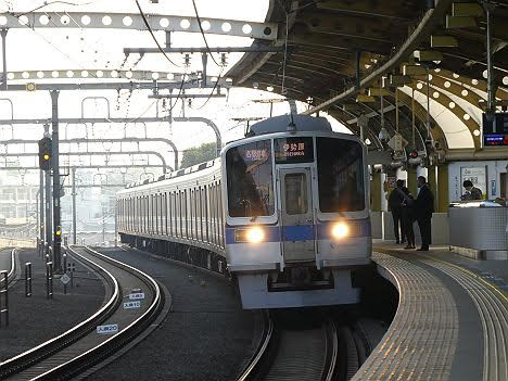 小田急線　各駅停車　伊勢原行き2　2000形