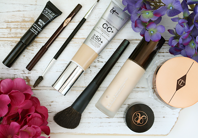 Make Up For Ever Brow Gel, Charlotte Tilbury Rock n Kohl Magic Cream, IT Cosmetics CC Cream, Anastasia Beverly Hills Dip Brow, Surratt beauty Sculpting Brush, Becca Backlight Priming Filter