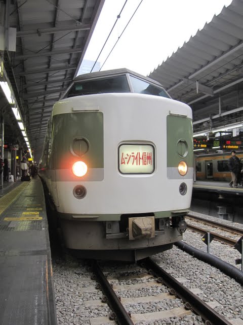 特急あずさ81号　松本行き　189系(中央線臨時特急)