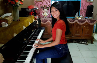 Tukang Stem Piano Jakarta, Service Piano Jakarta, Service Piano