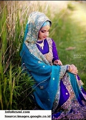 baju pengantin muslim warna biru, moslem blue wedding dress, blue moslem wedding dress, gaun pengantin muslimah modern warna biru, dress pengantin muslimah warna biru muda, contoh model baju pernikahan wanita muslimah warna biru terbaru 2015, koleksi baju pernikahan muslim warna biru terbaik 2015, kumpulan gaun pengantin wanita muslimah warna biru modern Terkini, Foto Gaun Pernikahan Kebaya Muslim Warna biru Masa Kini, Gambar Dress Pernikahan Muslimah Modern Elegan, Kebaya muslim pengantin warna biru, Kebaya modern pengantin wanita muslim biru