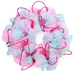 Video Tutorial: How to make a Deco Mesh Wreath | Baby Shower and Party Ideas by MardiGrasOutlet.com