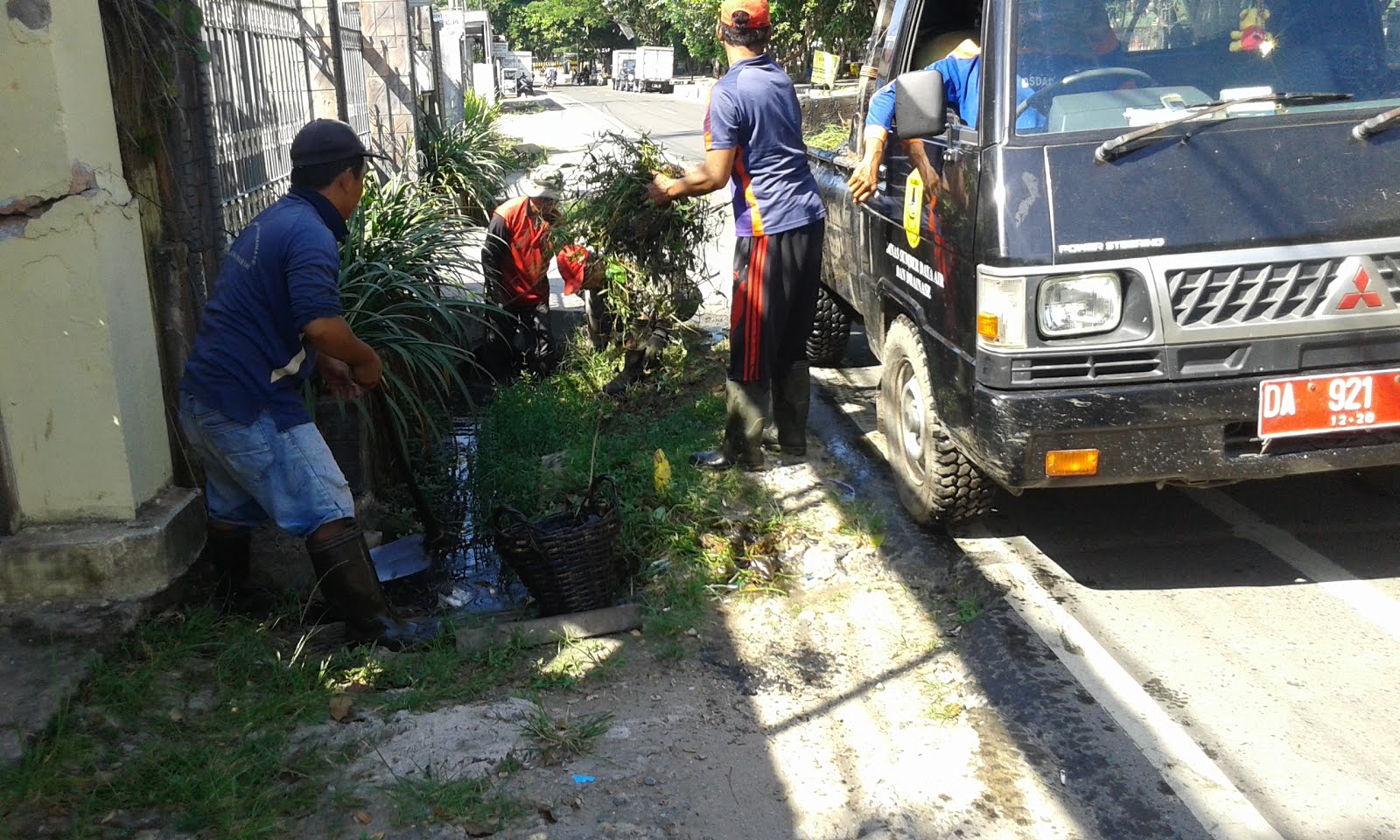 Grup 2 Kegiatan Pemeliharaan Rutin Drainase Jl Kapten 