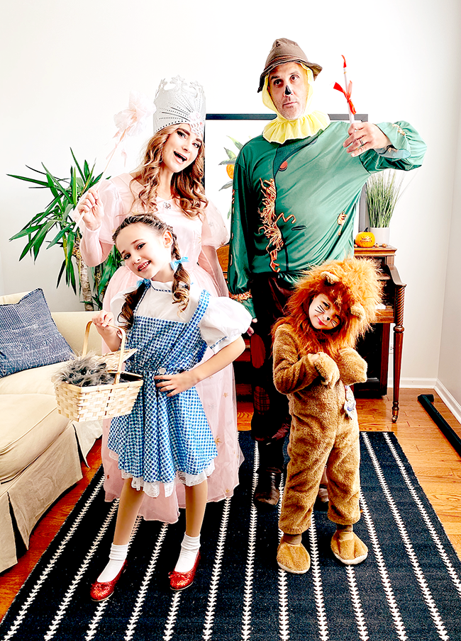 Family Halloween Costumes Wizard of Oz