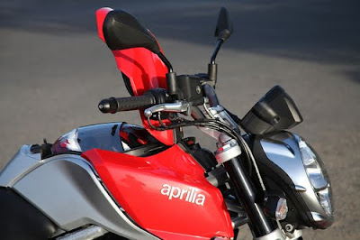 2009 Aprilia Mana 850-side