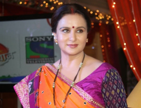 Poonam Dhillon HD Wallpapers Free Download