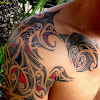 Shoulder Blade Tribal Tattoos / Awesome Shoulder Blade Tattoos For Men / Wearing a tribal tattoo also symbolizes that the person is a.