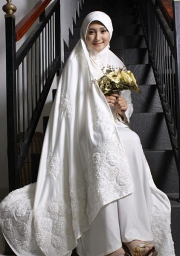 Model Gaun Pengantin Muslimah Simple Tapi Elegan 