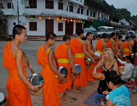 Pat Dunlap alms Giving Luang Prabang Laos Buddhist Monks