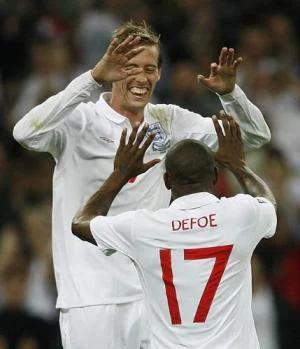Jermain Defoe and Peter Crouch playing for England, THBN