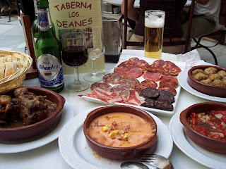 Restaurante-Los-Deanes-Cordoba-Ibéricos-Rabo-Albóndigas-Salmorejo