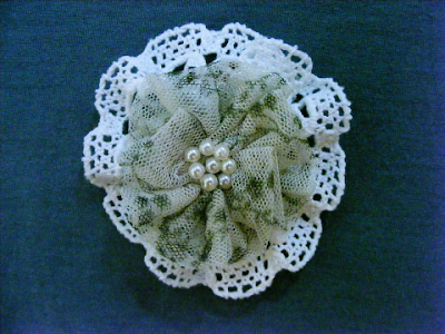 brosa 7 cm handmade croset perla verde