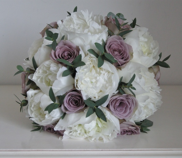 We teamed it with the lovely vintage mauve toned rose called Amnesia