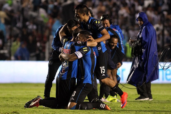 Gallos Blancos del Querétaro vs. Pachuca, partido de vuelta de las Semifinales del torneo Clausura 2015 del futbol mexicano Liga MX | Ximinia